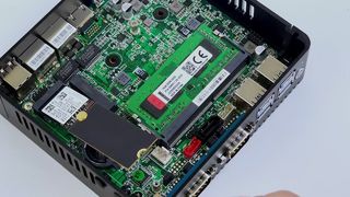 X30G Intel J6412 ইন্ডাস্ট্রিয়াল মিনি পিসি 2 LAN 2 COM সহ